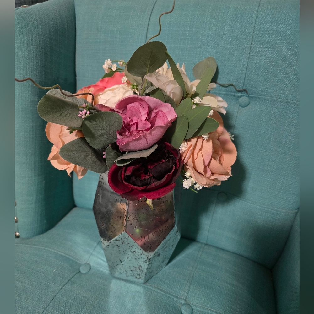 Beautiful Bridal Bouquet And Rose Gold Vase